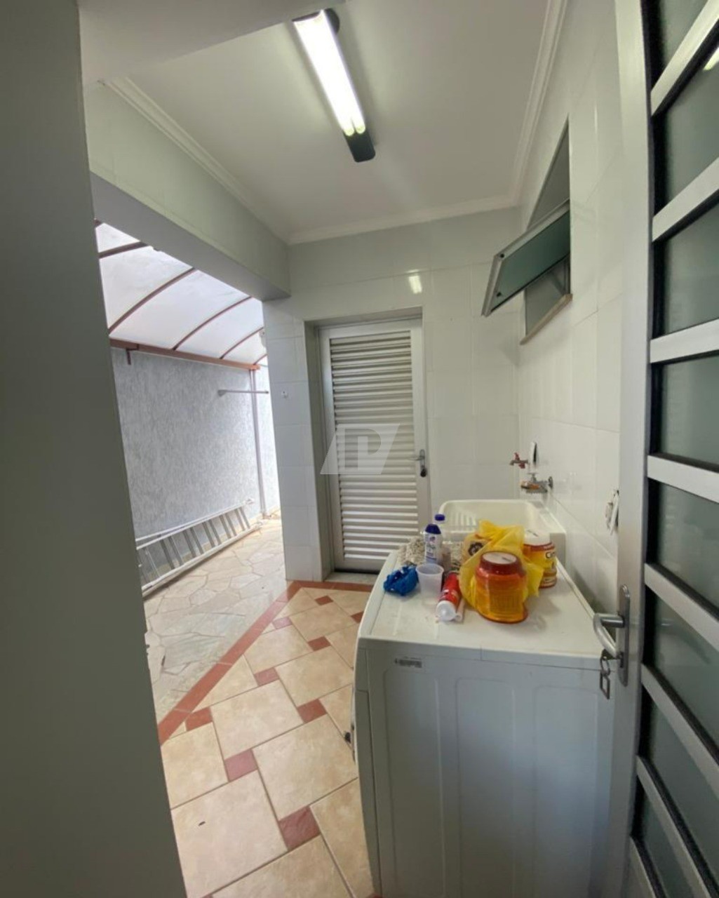 Casa de Condomínio para alugar com 3 quartos, 190m² - Foto 37