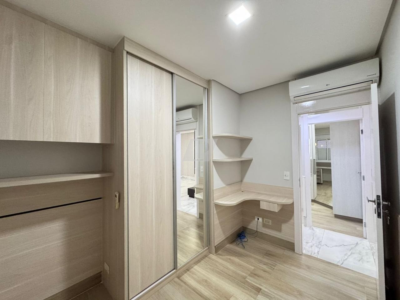 Apartamento à venda com 3 quartos, 131m² - Foto 28