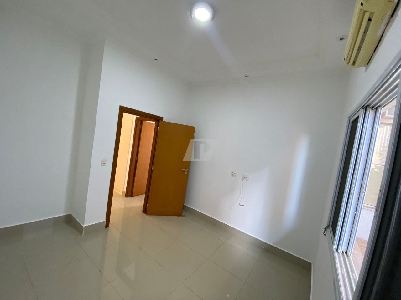 Casa de Condomínio para alugar com 3 quartos, 206m² - Foto 19