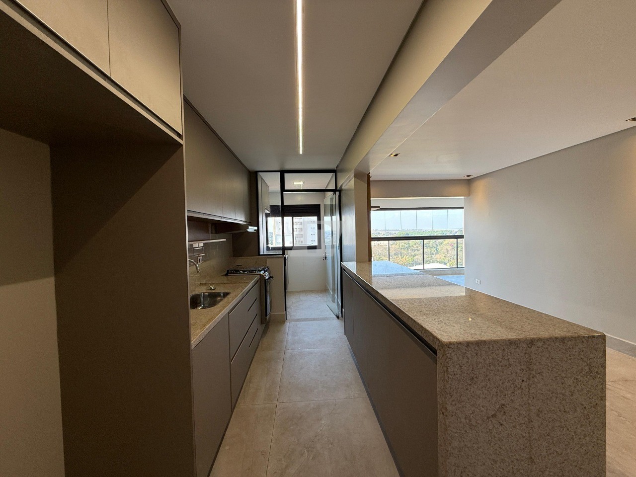 Apartamento à venda e aluguel com 3 quartos, 109m² - Foto 8