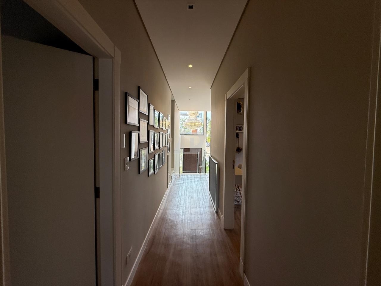 Casa de Condomínio à venda e aluguel com 4 quartos, 291m² - Foto 3
