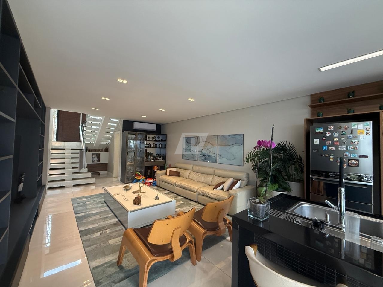Casa de Condomínio à venda e aluguel com 4 quartos, 291m² - Foto 40