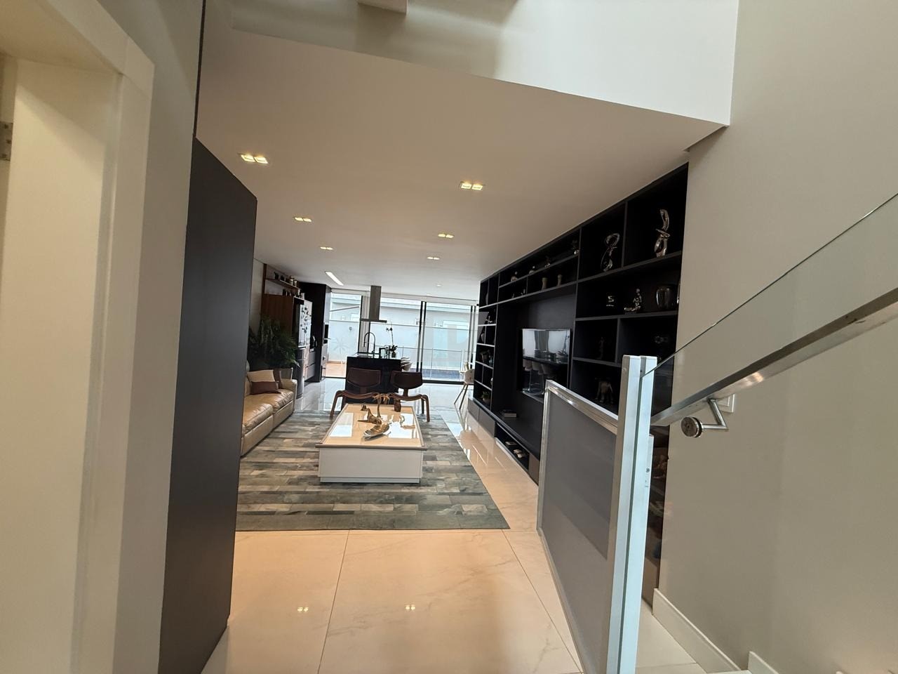 Casa de Condomínio à venda e aluguel com 4 quartos, 291m² - Foto 18