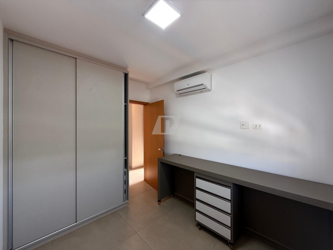 Apartamento para alugar com 3 quartos, 103m² - Foto 5