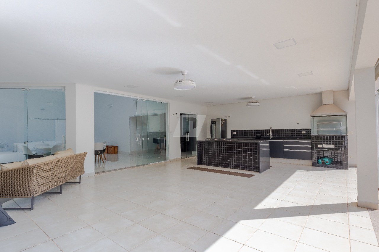 Casa de Condomínio à venda e aluguel com 5 quartos, 394m² - Foto 5