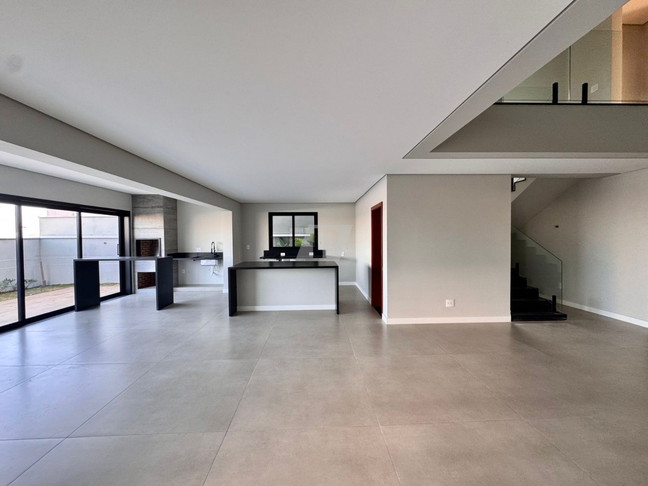 Casa de Condomínio, 4 quartos - Foto 1