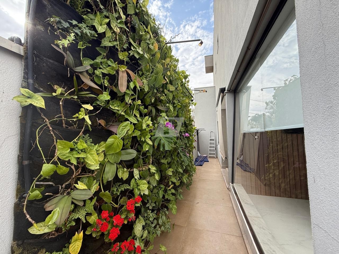 Casa de Condomínio à venda e aluguel com 4 quartos, 291m² - Foto 45