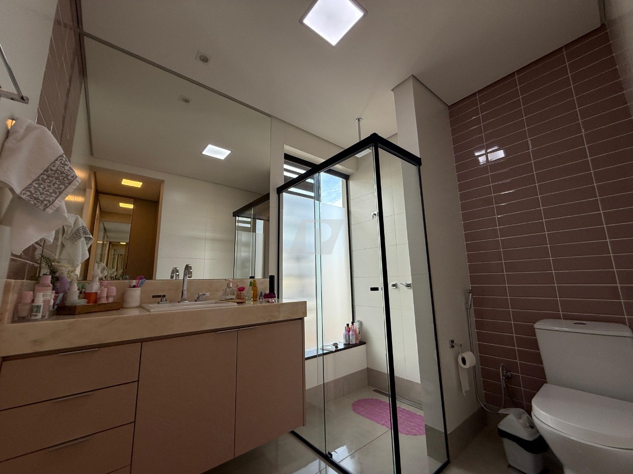 Casa de Condomínio para alugar com 3 quartos, 262m² - Foto 35