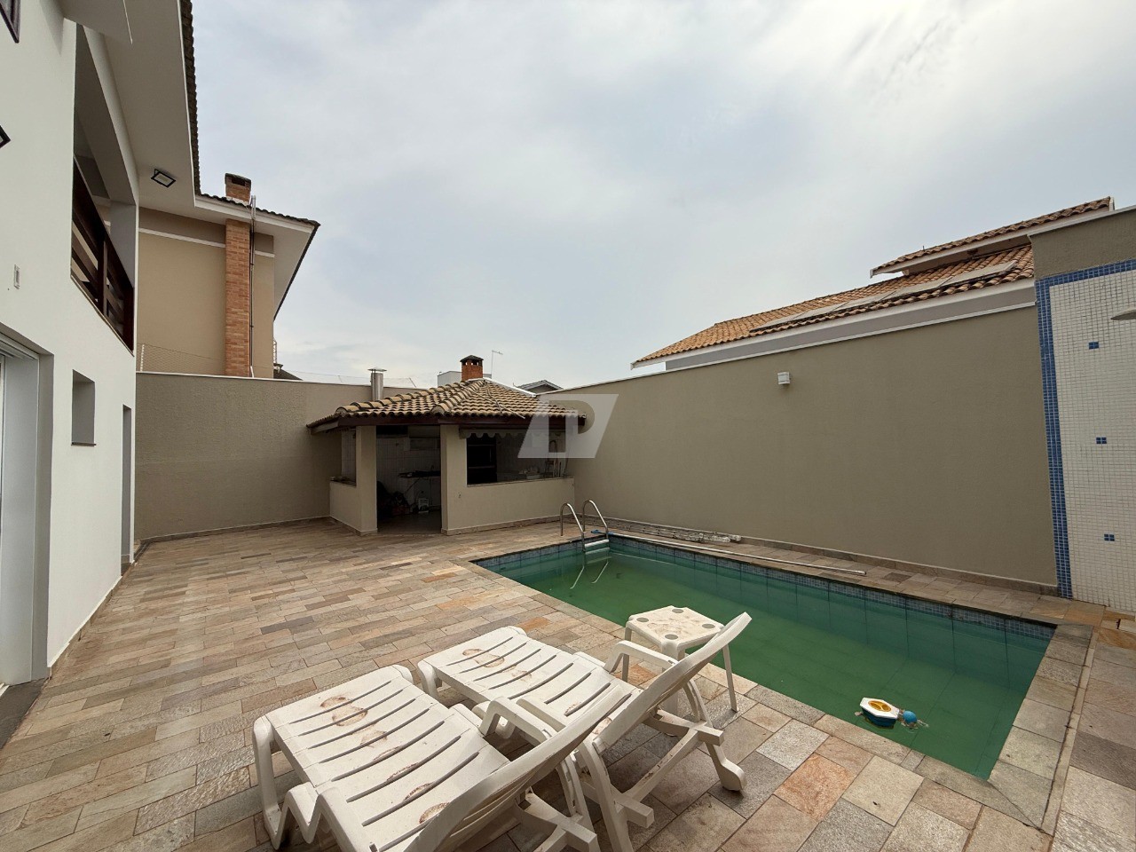 Casa de Condomínio à venda e aluguel com 3 quartos, 205m² - Foto 23