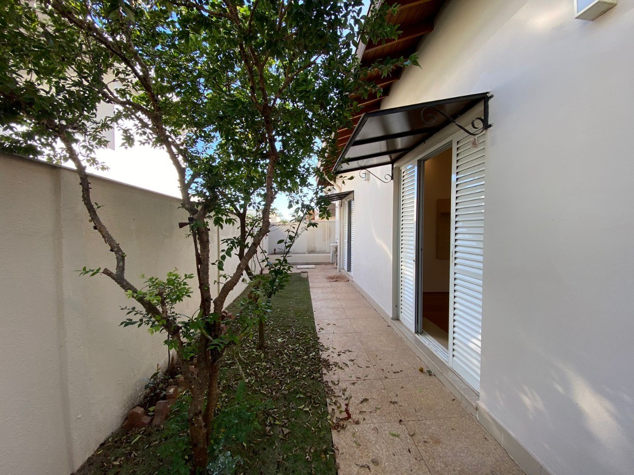 Casa de Condomínio para alugar com 3 quartos, 206m² - Foto 13