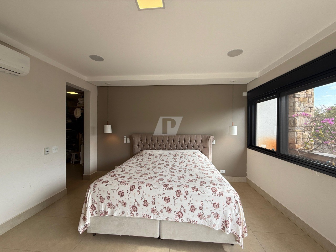 Casa de Condomínio para alugar com 3 quartos, 262m² - Foto 27