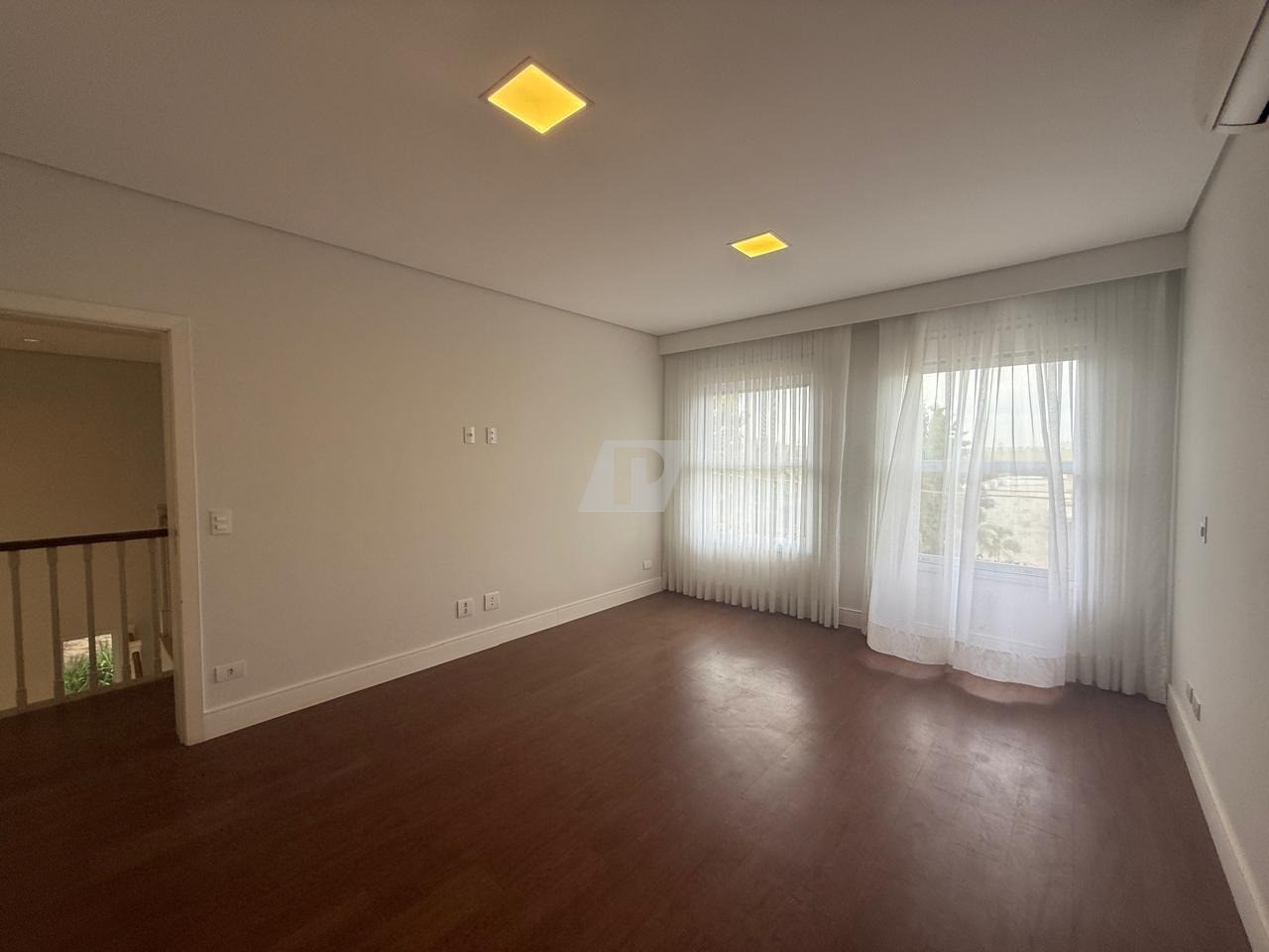 Casa de Condomínio à venda e aluguel com 3 quartos, 270m² - Foto 10