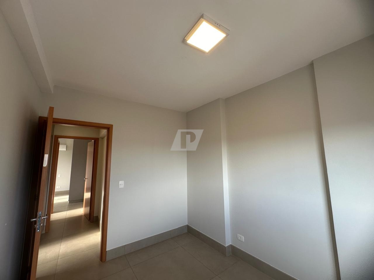 Apartamento para alugar com 3 quartos, 103m² - Foto 13