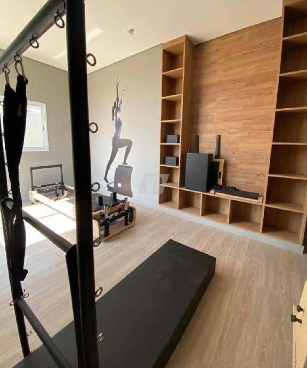 Apartamento para alugar com 2 quartos, 168m² - Foto 13