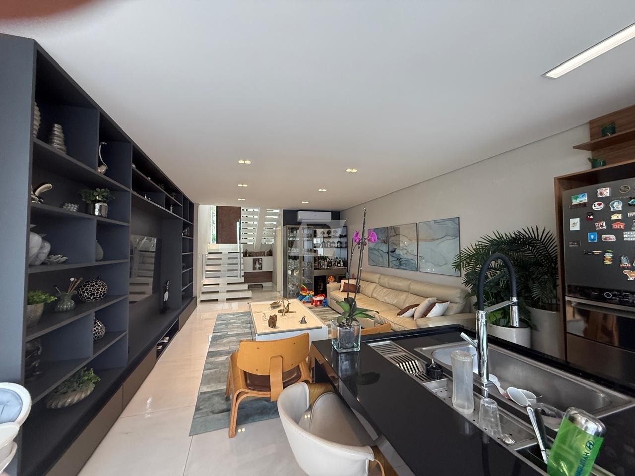 Casa de Condomínio à venda e aluguel com 4 quartos, 291m² - Foto 14