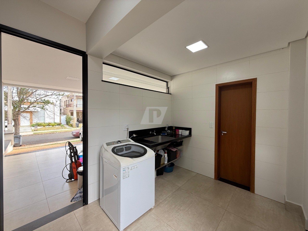 Casa de Condomínio para alugar com 3 quartos, 262m² - Foto 15