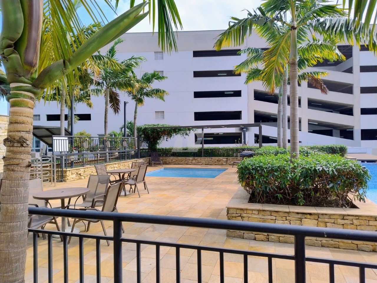Apartamento à venda e aluguel com 2 quartos, 67m² - Foto 20