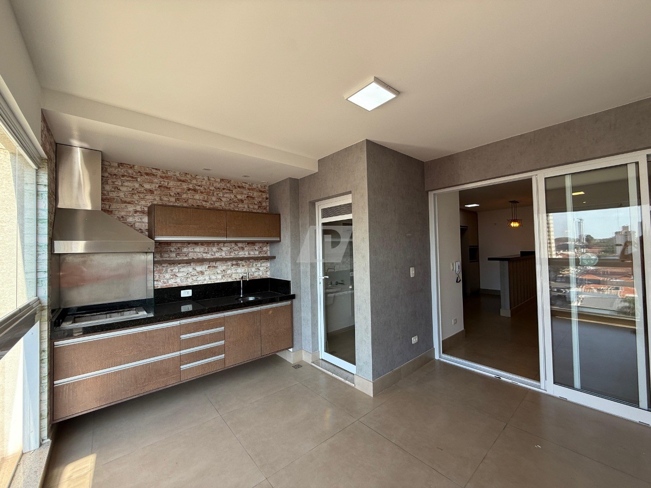 Apartamento para alugar com 3 quartos, 103m² - Foto 3