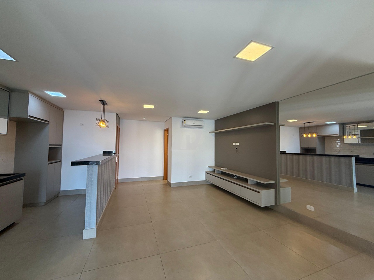 Apartamento para alugar com 3 quartos, 103m² - Foto 29
