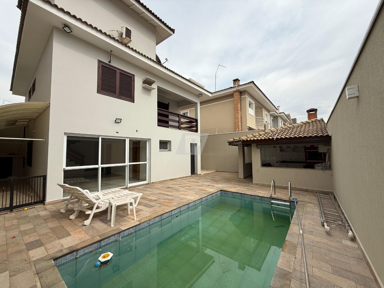 Casa de Condomínio à venda e aluguel com 3 quartos, 205m² - Foto 24