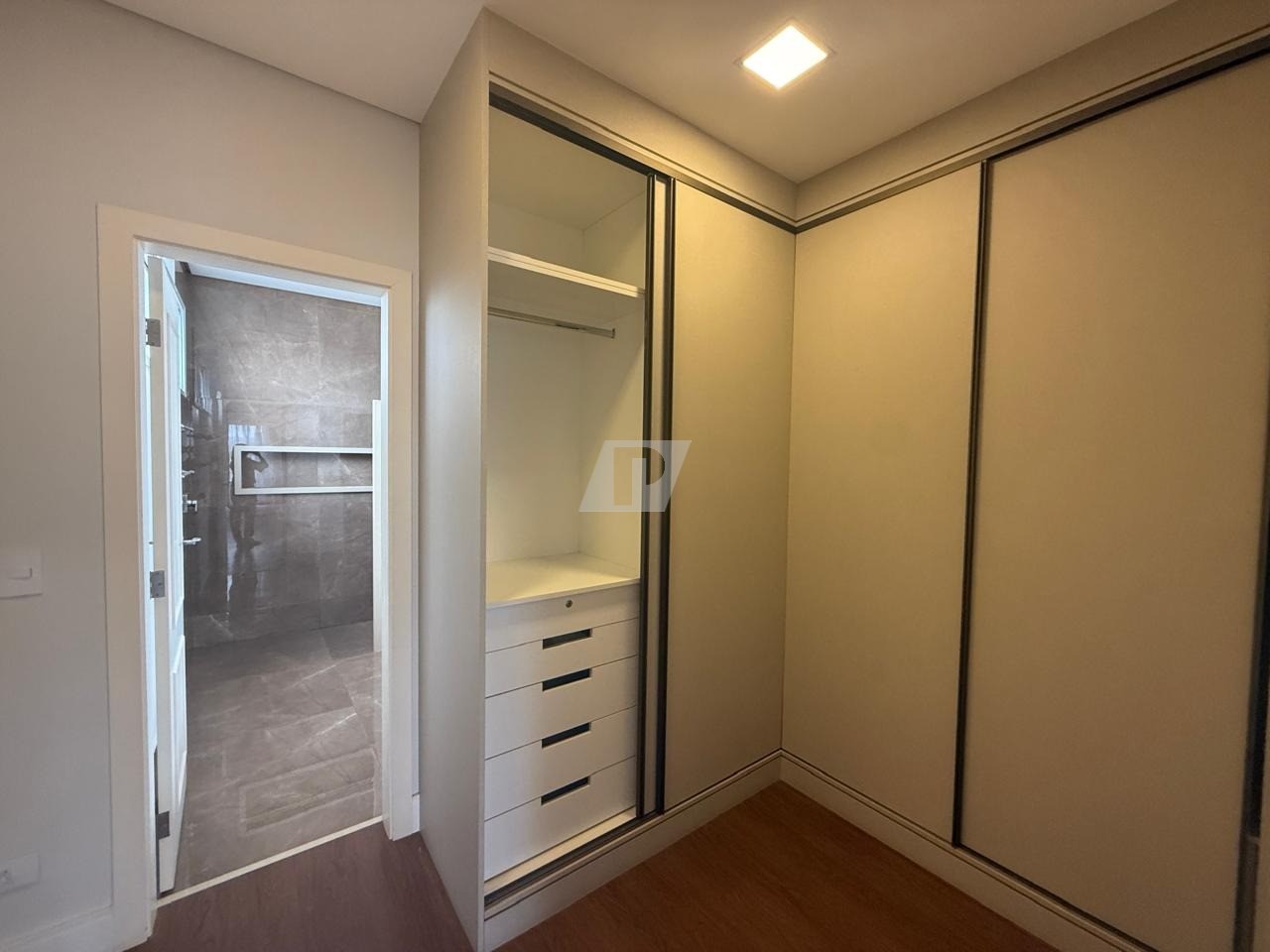 Casa de Condomínio à venda e aluguel com 3 quartos, 270m² - Foto 13