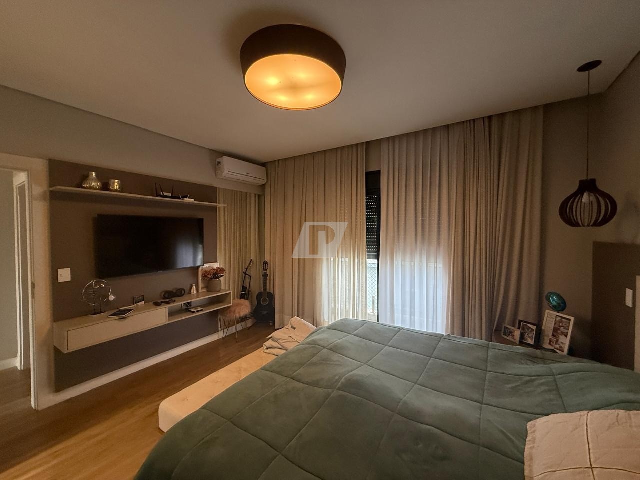 Casa de Condomínio à venda e aluguel com 4 quartos, 291m² - Foto 12