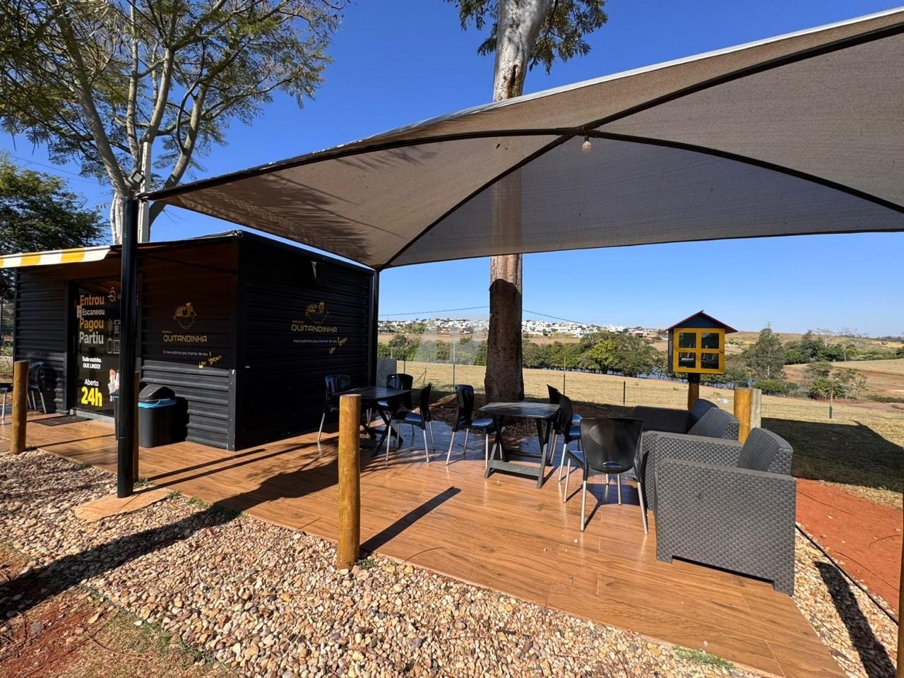 Casa de Condomínio para alugar com 3 quartos, 206m² - Foto 38