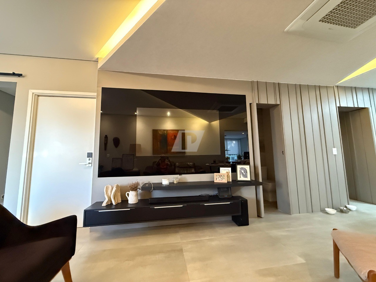 Apartamento para alugar com 2 quartos, 168m² - Foto 3