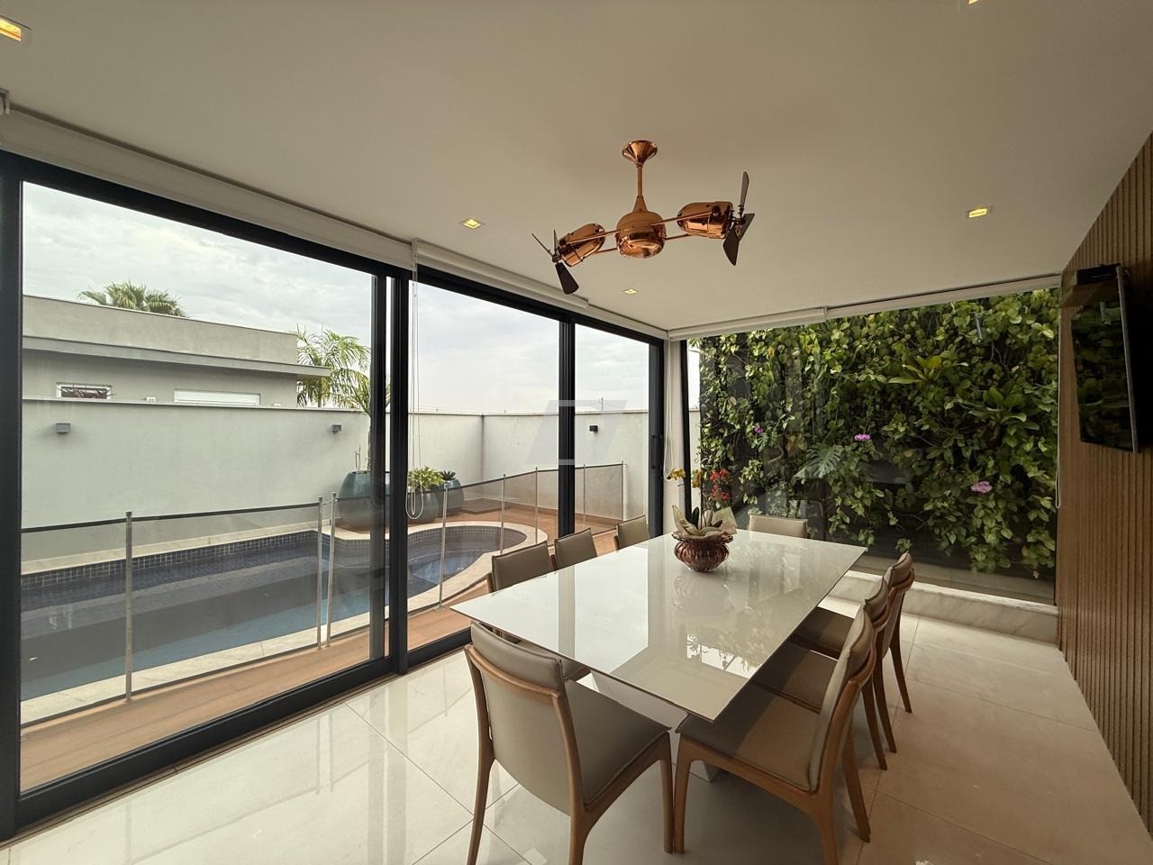 Casa de Condomínio à venda e aluguel com 4 quartos, 291m² - Foto 10