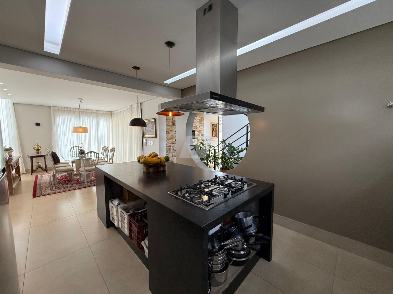 Casa de Condomínio para alugar com 3 quartos, 262m² - Foto 14