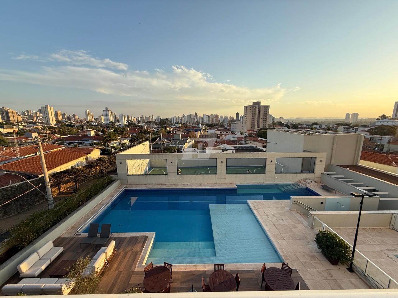 Apartamento para alugar com 2 quartos, 168m² - Foto 10