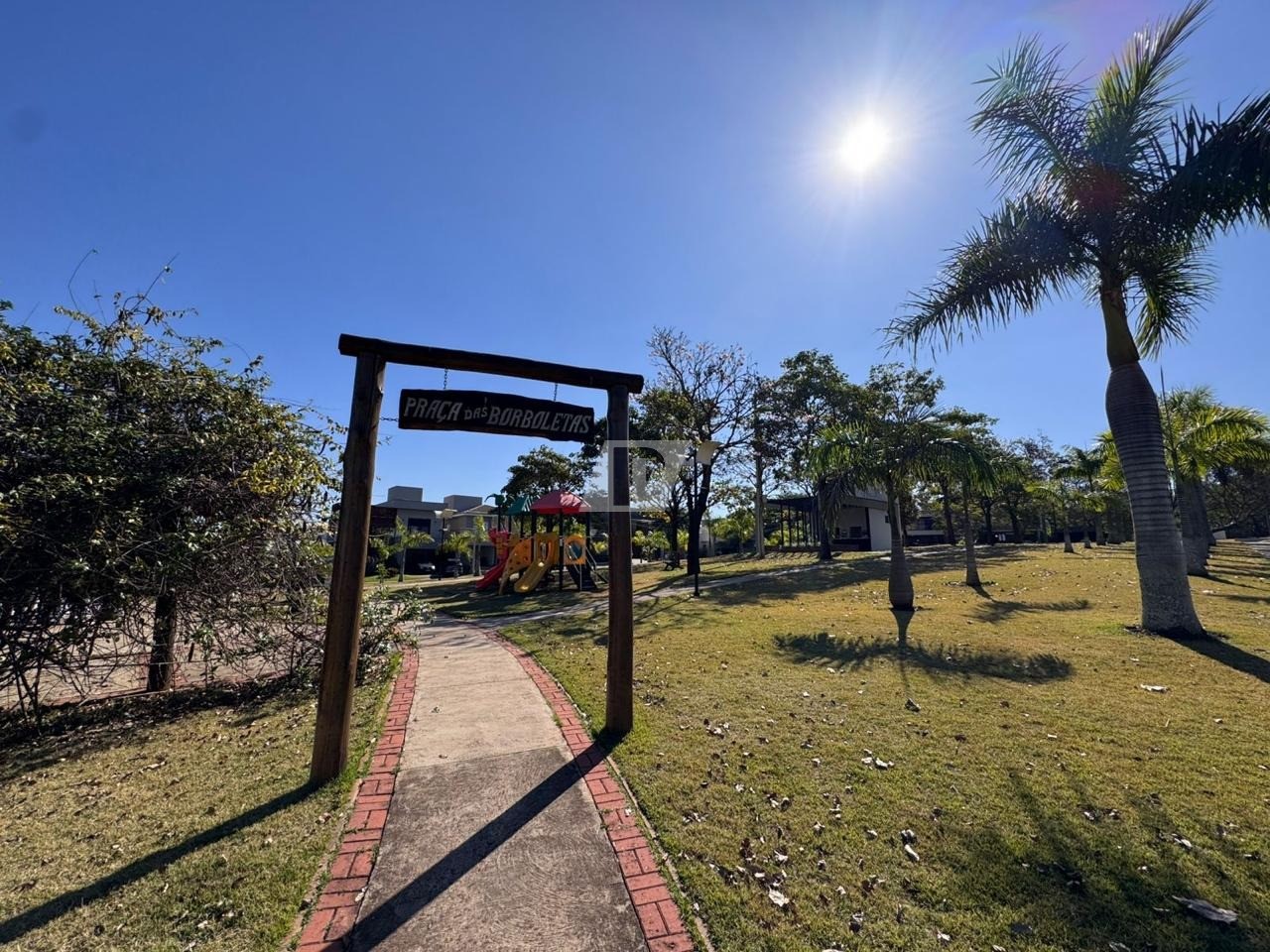 Casa de Condomínio para alugar com 3 quartos, 206m² - Foto 31