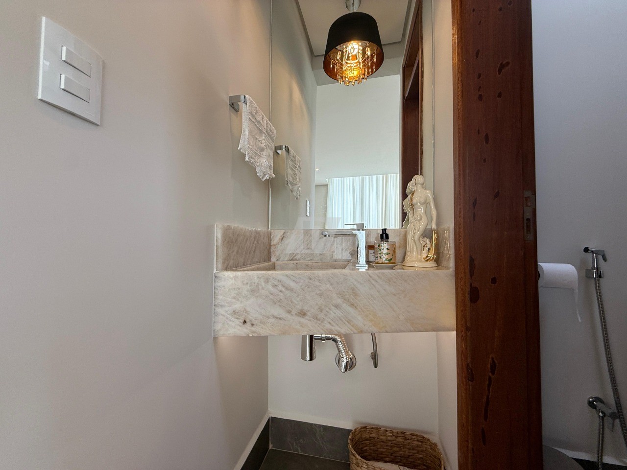 Casa de Condomínio para alugar com 3 quartos, 262m² - Foto 11