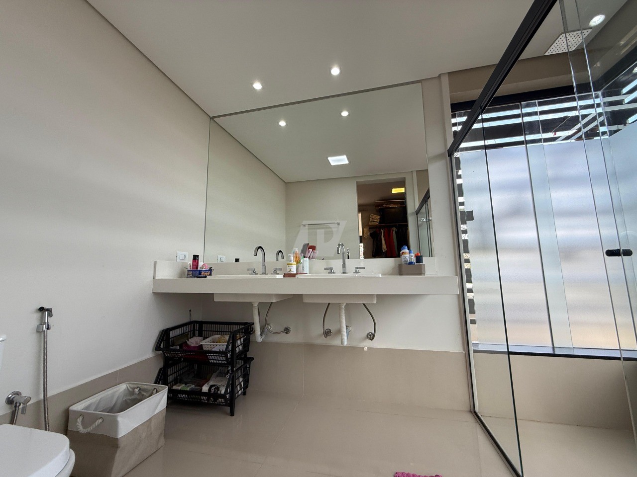 Casa de Condomínio para alugar com 3 quartos, 262m² - Foto 30