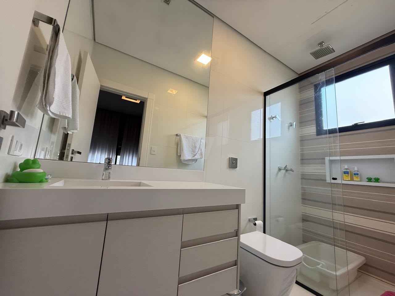 Casa de Condomínio à venda e aluguel com 4 quartos, 291m² - Foto 28