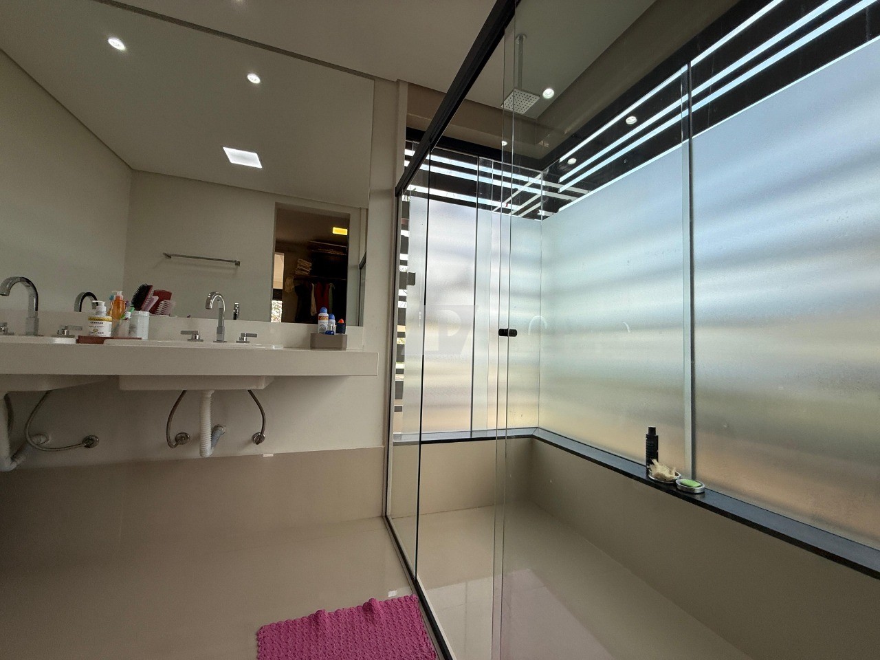 Casa de Condomínio para alugar com 3 quartos, 262m² - Foto 29