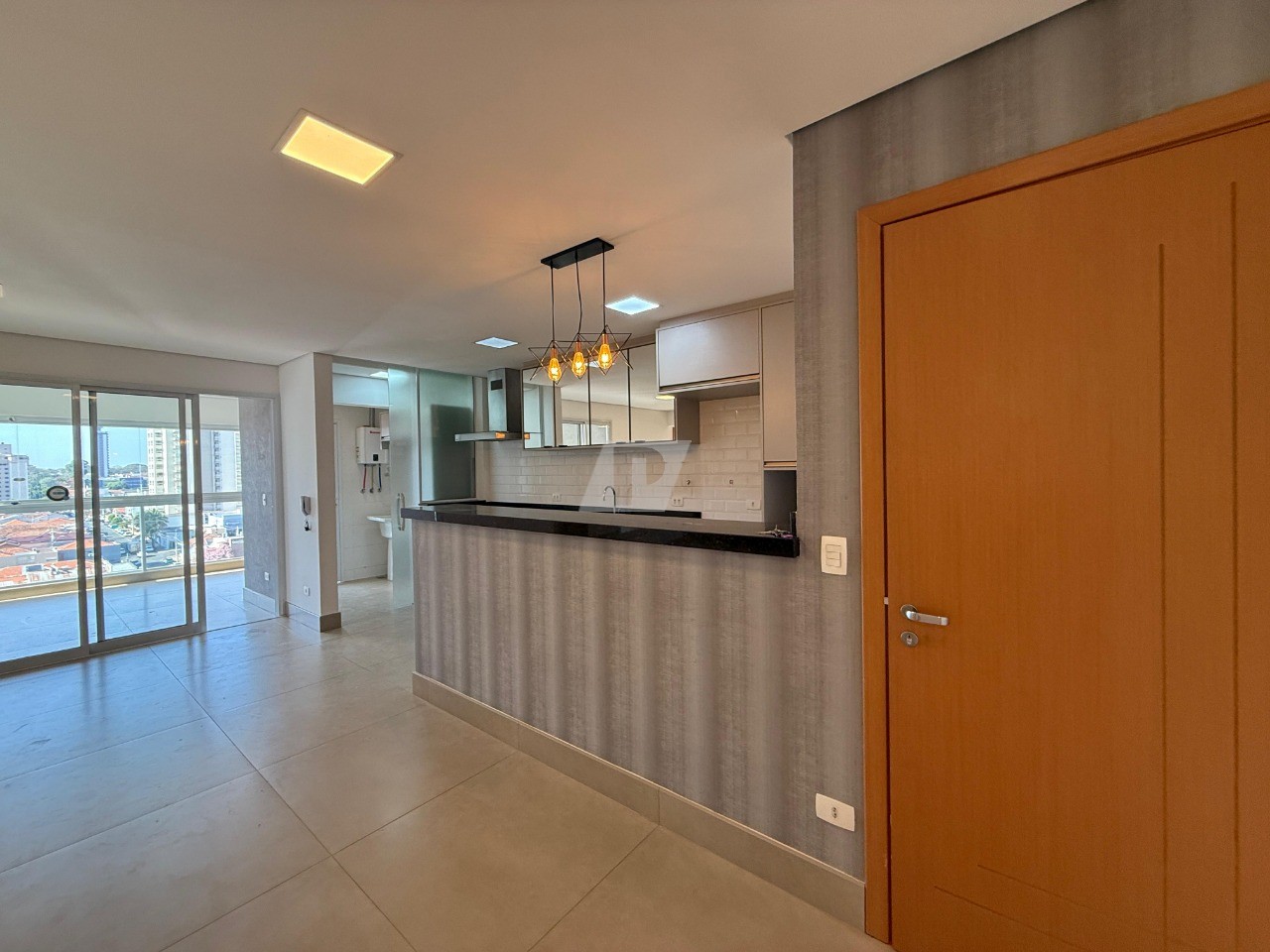 Apartamento para alugar com 3 quartos, 103m² - Foto 2