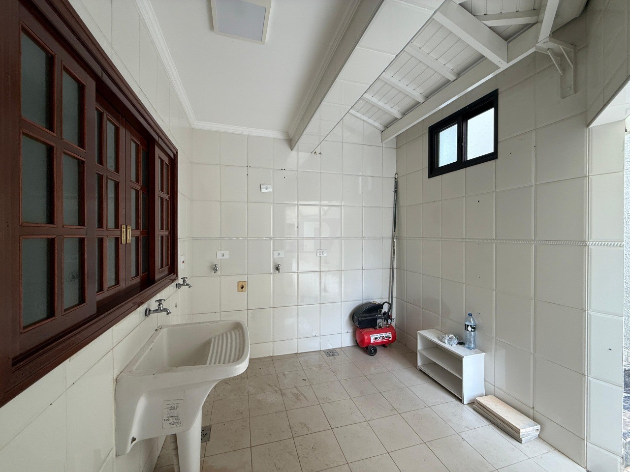 Casa de Condomínio à venda e aluguel com 3 quartos, 205m² - Foto 19