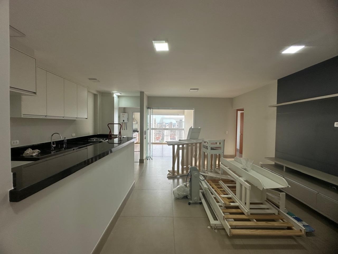Apartamento para alugar com 3 quartos, 103m² - Foto 2