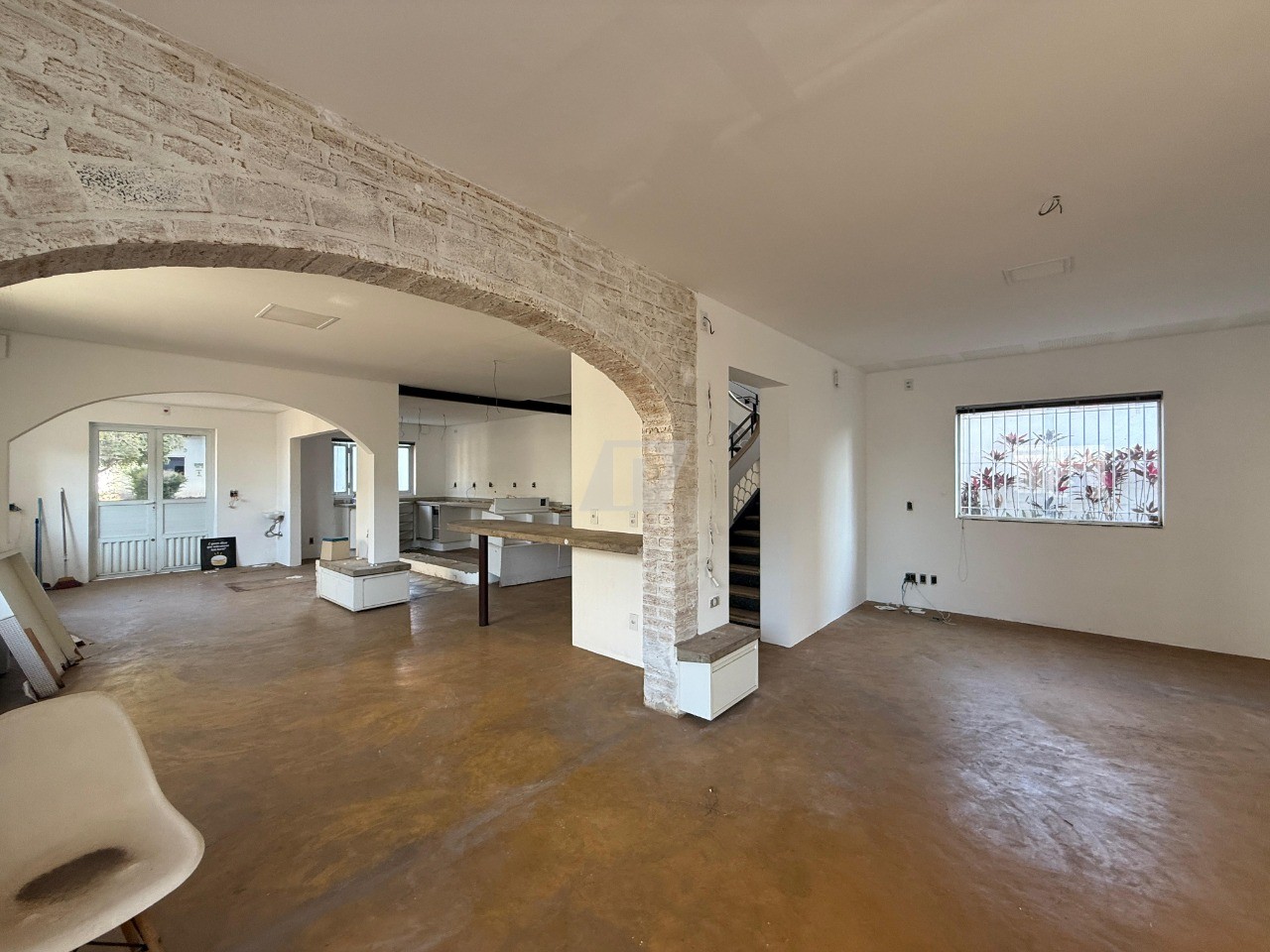 Prédio Inteiro para alugar, 323m² - Foto 2