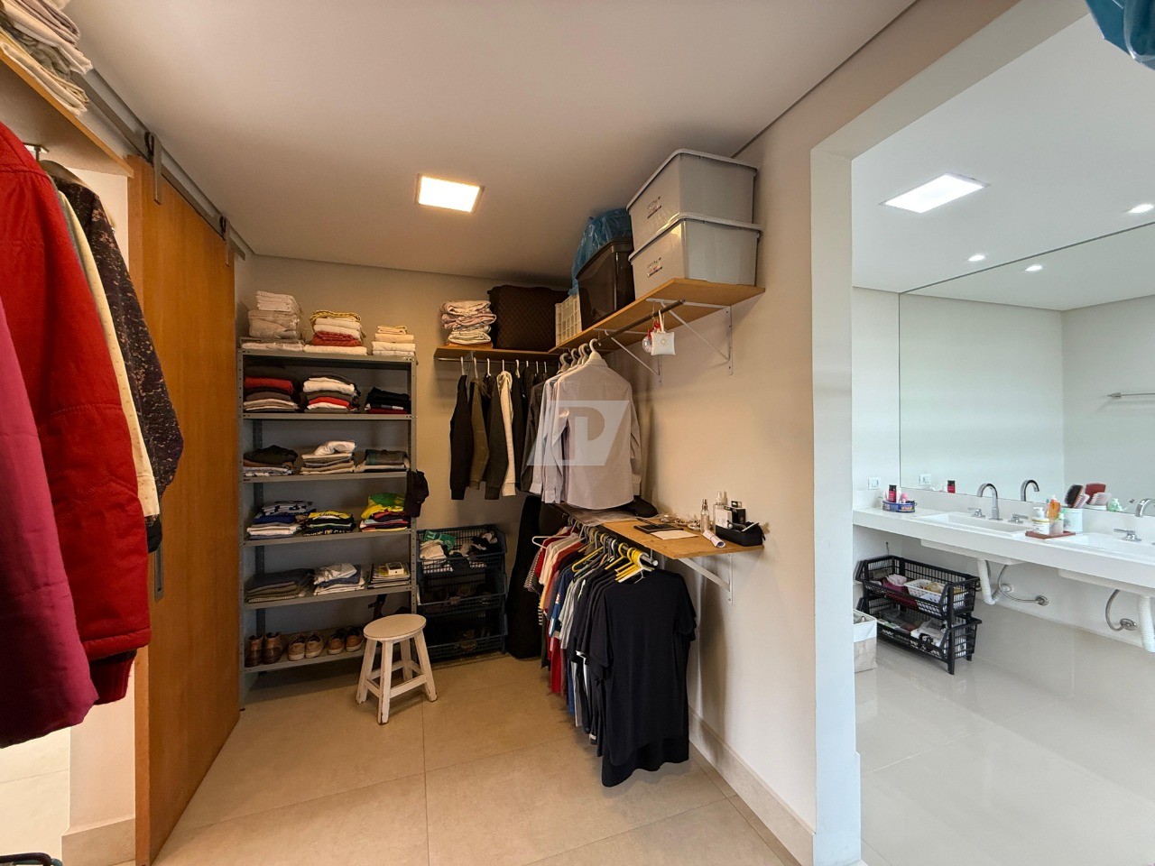 Casa de Condomínio para alugar com 3 quartos, 262m² - Foto 28