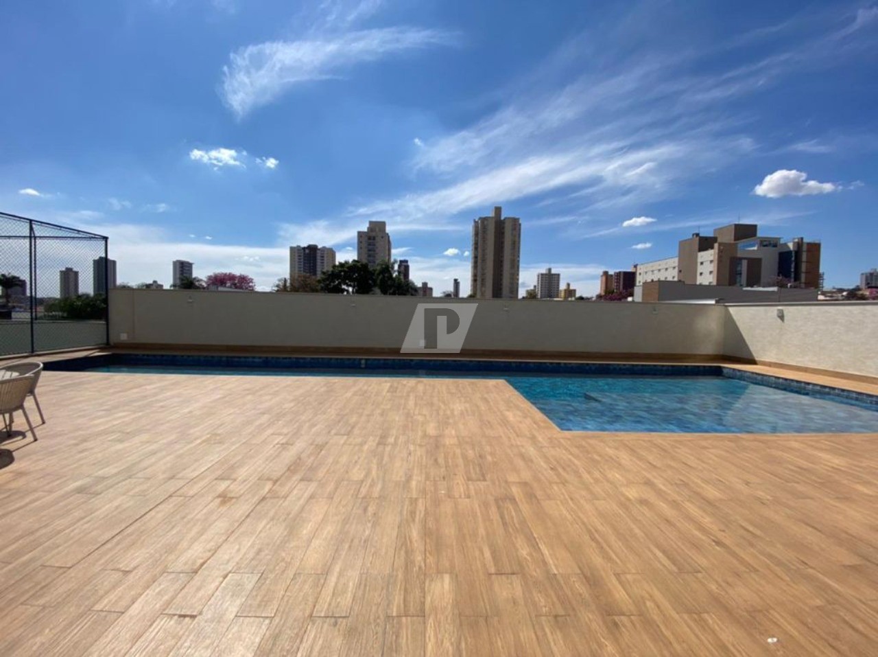 Apartamento para alugar com 3 quartos, 103m² - Foto 1