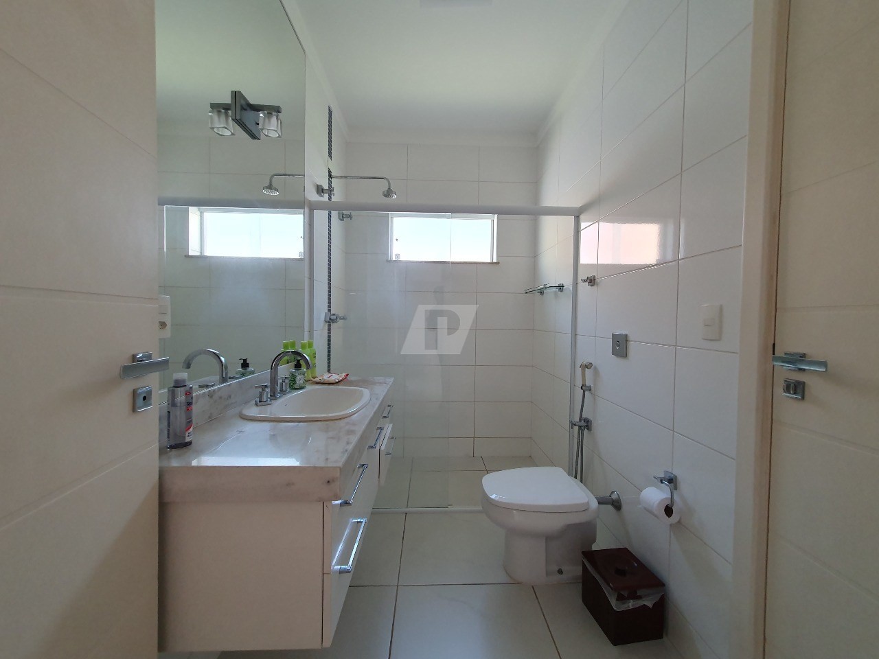 Casa de Condomínio à venda e aluguel com 5 quartos, 394m² - Foto 22