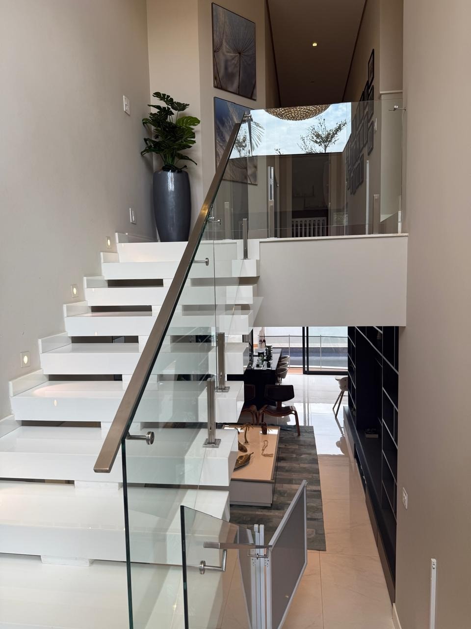Casa de Condomínio à venda e aluguel com 4 quartos, 291m² - Foto 8