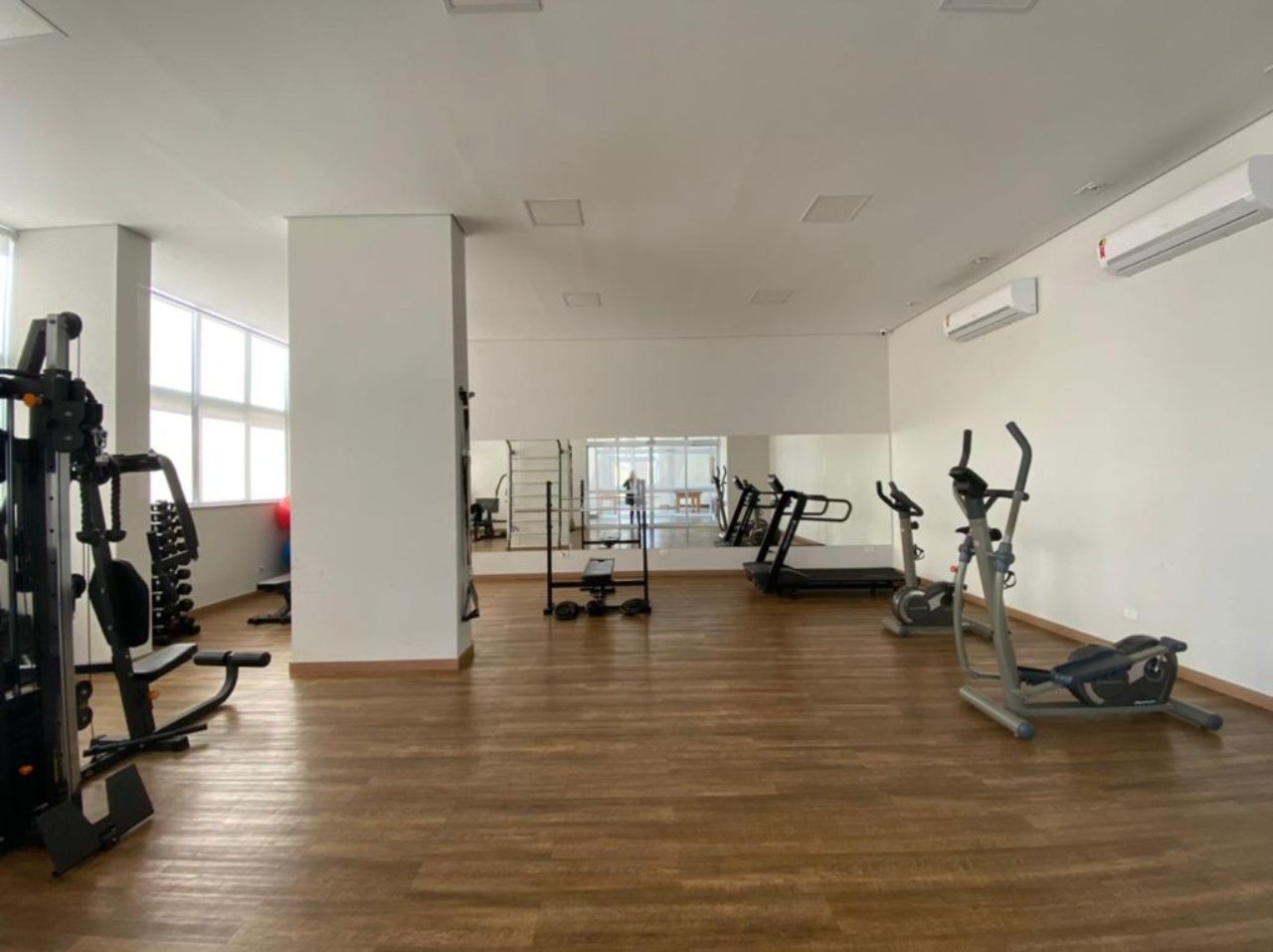 Apartamento para alugar com 3 quartos, 103m² - Foto 27