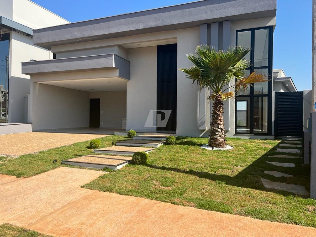 Casa de Condomínio à venda e aluguel com 3 quartos, 376m² - Foto 2