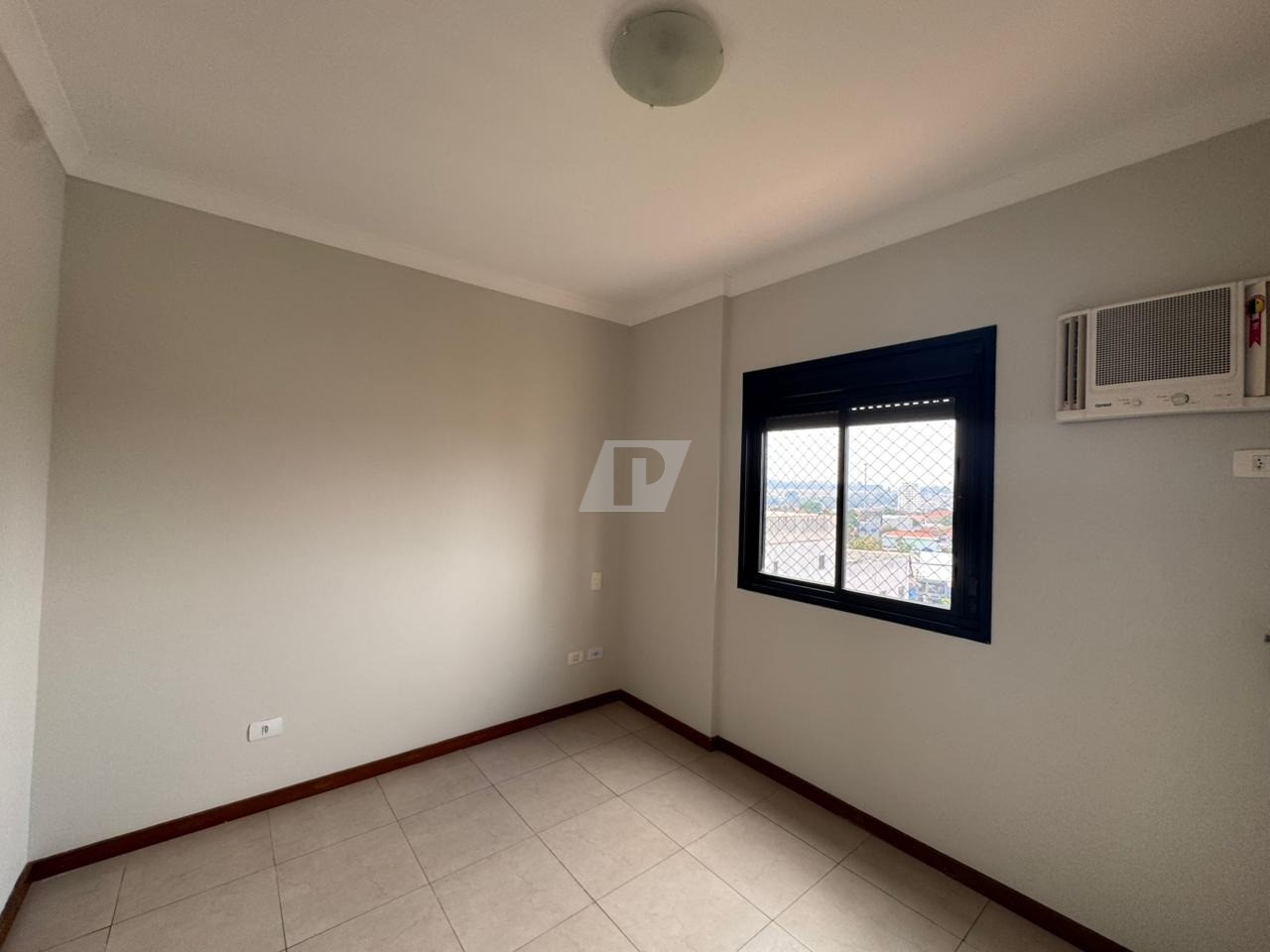 Apartamento para alugar com 3 quartos, 97m² - Foto 28