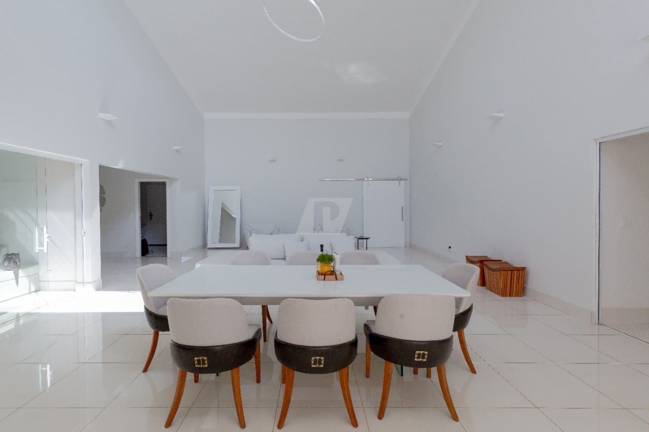 Casa de Condomínio à venda e aluguel com 5 quartos, 394m² - Foto 3