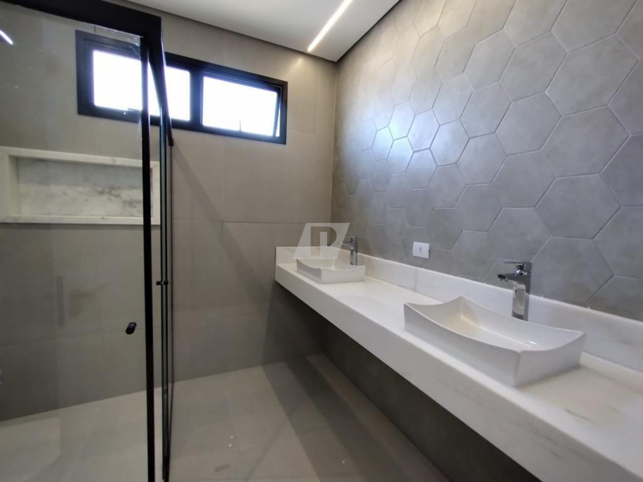 Casa de Condomínio à venda e aluguel com 3 quartos, 376m² - Foto 12