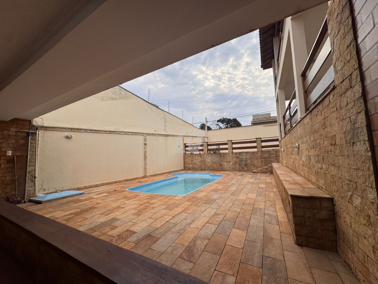 Sobrado à venda com 4 quartos, 370m² - Foto 29